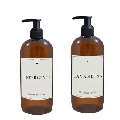 2 dispensers de plastico color ambar con etiquetas blancas detergente y lavandina
