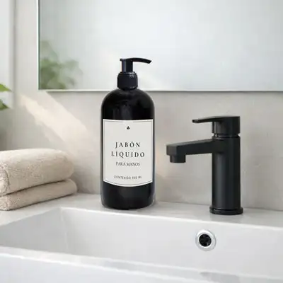 Dispenser Plástico Negro 500 ml Válvula Cremera